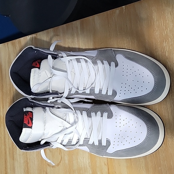 Jordan 1 Smoked Black - Picture 1 of 1